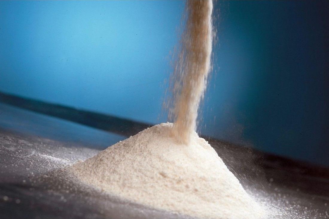 Precision-milled vitamin and mineral premix